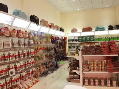 1455853772602027.jpg 样板店货架-6.jpg